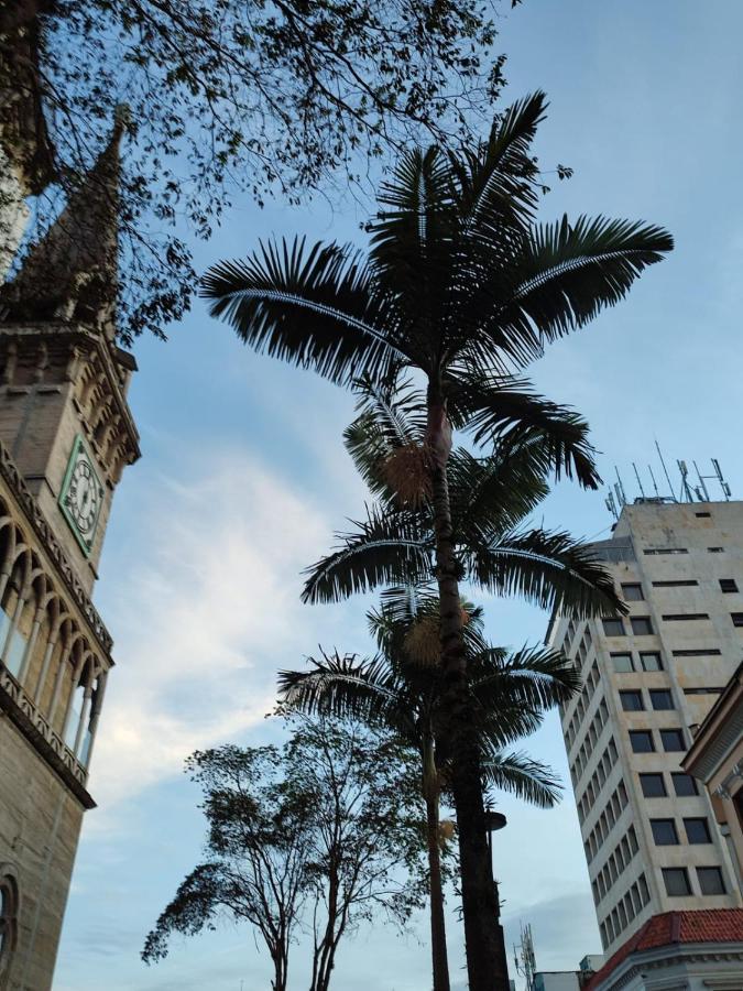 Hotel La Republica Manizales Exterior photo